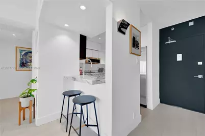 1000 West Ave #1417, Miami Beach, FL 33139 - Photo 2