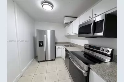 1800 Sans Souci Blvd #426, North Miami, FL 33181 - Photo 4