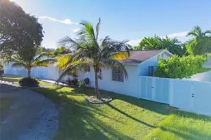 12761 SW 256th St, Homestead, FL 33032 - Photo 4