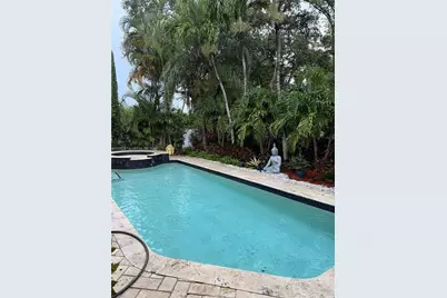 15158 NW 89th Ave, Miami Lakes, FL 33018 - Photo 8