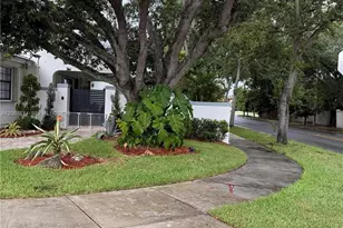 15158 NW 89th Ave, Miami Lakes, FL 33018 - Photo 4