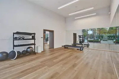 2411 Laguna Cir #1805, North Miami, FL 33181 - Photo 50