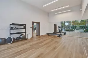 2411 Laguna Cir, North Miami, FL 33181 - Photo 50