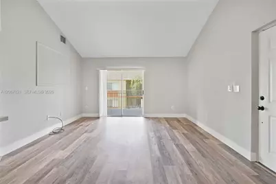18840 NW 57th Ave #306, Hialeah, FL 33015 - Photo 4