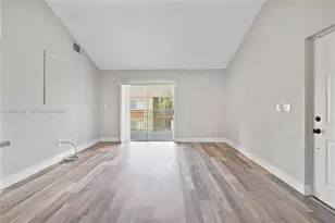 18840 NW 57th Ave, Hialeah, FL 33015 - Photo 4