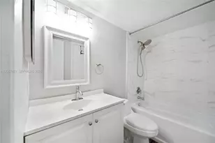 18840 NW 57th Ave, Hialeah, FL 33015 - Photo 12