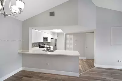18840 NW 57th Ave #306, Hialeah, FL 33015 - Photo 2
