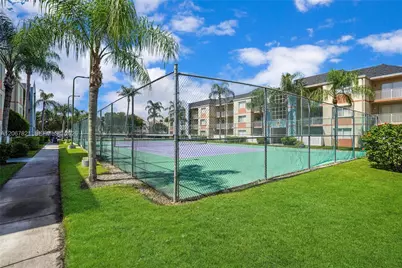 18840 NW 57th Ave #306, Hialeah, FL 33015 - Photo 24