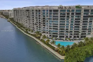 3300 NE 188th St, Aventura, FL 33180 - Photo 54