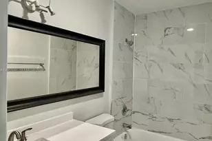900 SW 113th Terrace, Pembroke Pines, FL 33025 - Photo 10