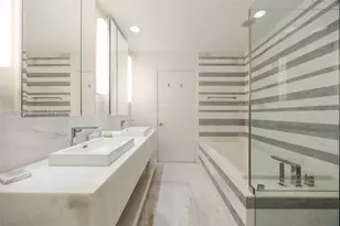 801 South Pointe Dr, Miami Beach, FL 33139 - Photo 12