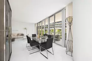 801 South Pointe Dr, Miami Beach, FL 33139 - Photo 4