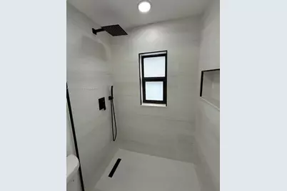 12001 NW 22nd Ave, Miami, FL 33167 - Photo 16