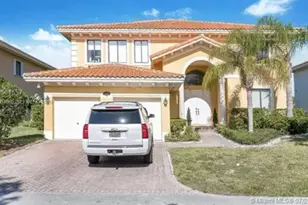 19012 SW 74th Ave, Cutler Bay, FL 33157 - Photo 1