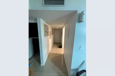 10000 NW 80th Ct #2337, Hialeah Gardens, FL 33016 - Photo 2