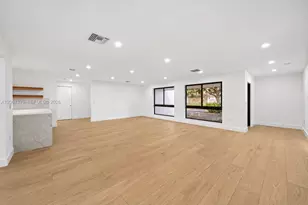 8978 SW 49th St, Cooper City, FL 33328 - Photo 14