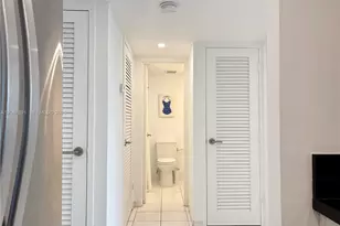 8000 Harding Ave, Miami Beach, FL 33141 - Photo 18