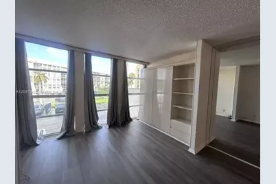 501 Three Islands Blvd #205, Hallandale Beach, FL 33009 - Photo 4