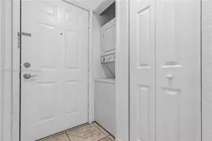 520 SW 5th St, Miami, FL 33130 - Photo 14