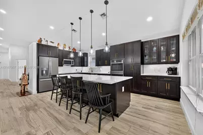 10471 S Utopia Cir S, Boynton Beach, FL 33437 - Photo 2