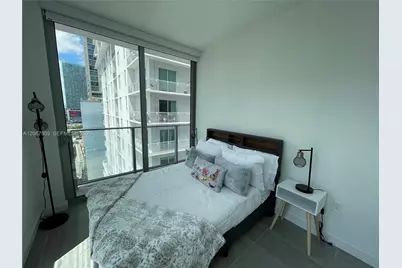 227 NE 2nd St #1606, Miami, FL 33132 - Photo 8