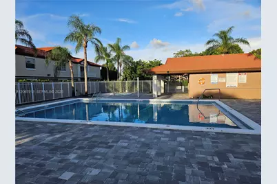 1276 SW 113th Ter #104, Pembroke Pines, FL 33025 - Photo 18