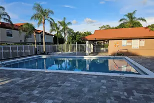 1276 SW 113th Terrace, Pembroke Pines, FL 33025 - Photo 18