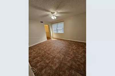 1276 SW 113th Ter #104, Pembroke Pines, FL 33025 - Photo 12