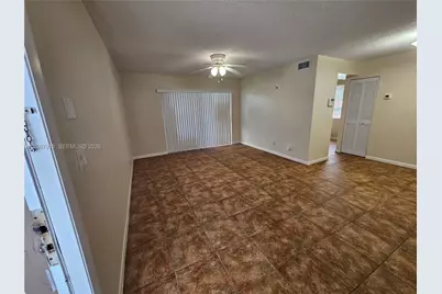 1276 SW 113th Ter #104, Pembroke Pines, FL 33025 - Photo 4