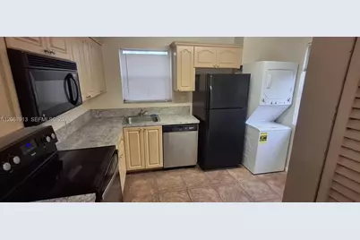 1276 SW 113th Ter #104, Pembroke Pines, FL 33025 - Photo 12
