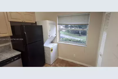1276 SW 113th Ter #104, Pembroke Pines, FL 33025 - Photo 10