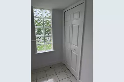 164 Lakeview Dr #204, Weston, FL 33326 - Photo 4