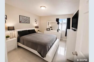 12242 SW 210th St, Miami, FL 33177 - Photo 8