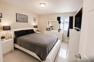 12242 SW 210th St, Miami, FL 33177 - Photo 8