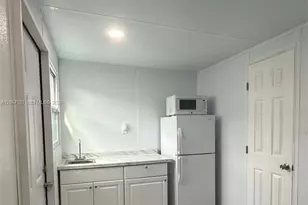 12242 SW 210th St, Miami, FL 33177 - Photo 36