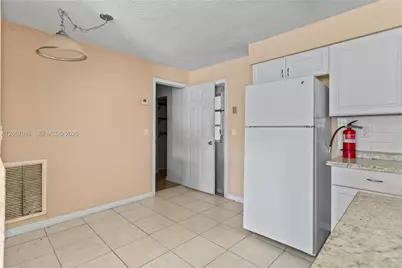2030 NW 29th Ter, Fort Lauderdale, FL 33311 - Photo 12