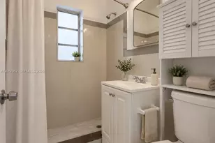 4060 SW 6th St, Miami, FL 33134 - Photo 14