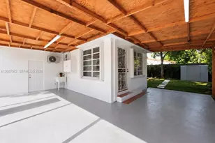 4060 SW 6th St, Miami, FL 33134 - Photo 16