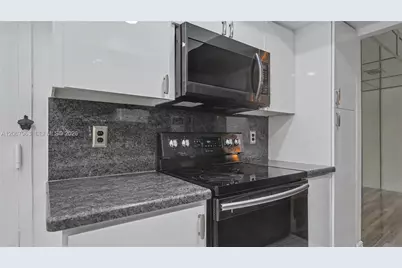 1300 Saint Charles Pl #417, Pembroke Pines, FL 33026 - Photo 8