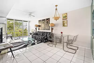 210 172nd St #533, Sunny Isles Beach, FL 33160 - Photo 6
