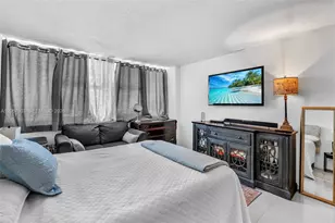 2030 S Ocean Dr, Hallandale Beach, FL 33009 - Photo 18