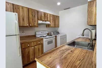 10953 SW 122nd Ct, Miami, FL 33186 - Photo 10