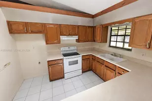 5601 Paleo Pines Cir, Fort Pierce, FL 34951 - Photo 8