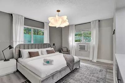 1430 16th St #1, Miami Beach, FL 33139 - Photo 26