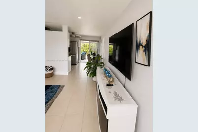 4910 SW 16th St, Fort Lauderdale, FL 33317 - Photo 2