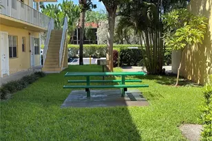5168 NE 6th Ave, Oakland Park, FL 33334 - Photo 16