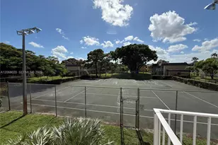 5168 NE 6th Ave, Oakland Park, FL 33334 - Photo 10