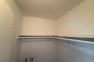 5168 NE 6th Ave, Oakland Park, FL 33334 - Photo 4