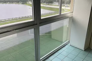 1000 SW 128th Terrace, Pembroke Pines, FL 33027 - Photo 20