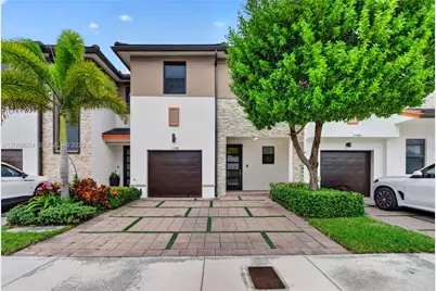15488 NW 91st Ct, Miami Lakes, FL 33018 - Photo 4
